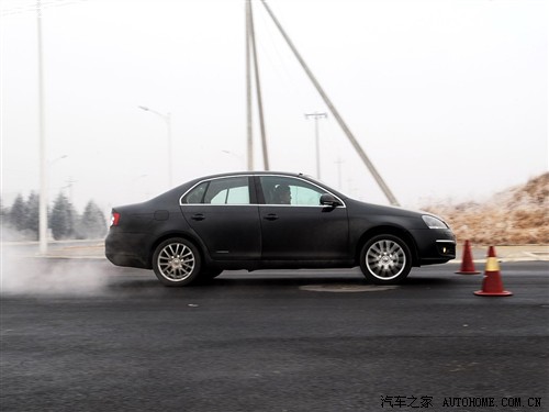 Volkswagen FAW-Volkswagen Sagitar 2009 1.8TSI Automatic Champion Edition